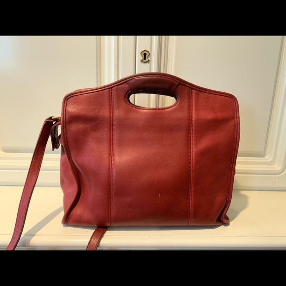 COACH 9995 LG Vtg Red Leather Bucket Satchel Bag w Cross-body Shoulder Strap - Picture 1 of 13